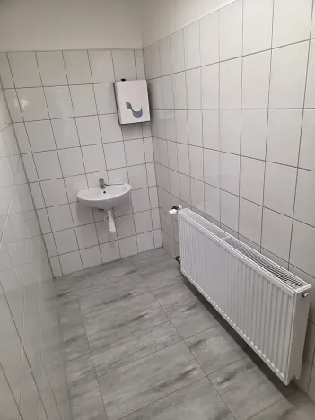 Pronájem výrobních prostor, Náměšť nad Oslavou, Masarykovo nám., 380 m2