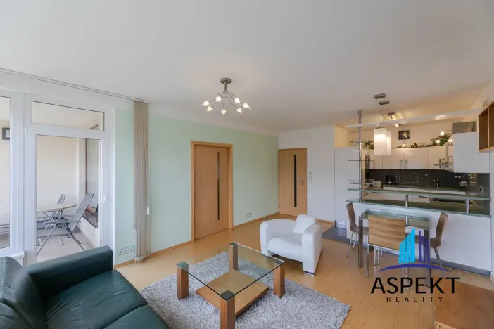 Pronájem bytu 2+kk, Praha - Libeň, Nad Okrouhlíkem, 65 m2