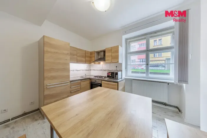 Prodej bytu 2+1, Karlovy Vary, Moskevská, 58 m2