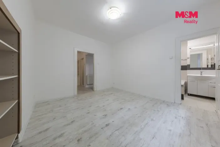 Prodej bytu 2+1, Karlovy Vary, Moskevská, 58 m2