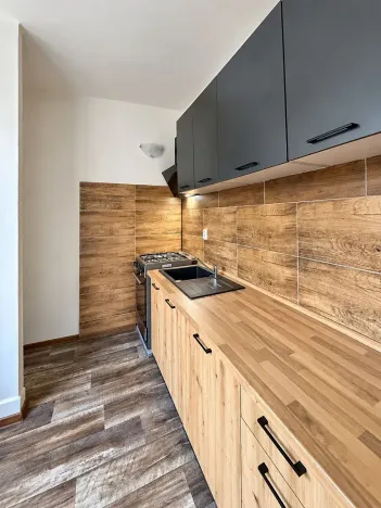 Pronájem bytu 2+1, Chomutov, Mjr. Šulce, 49 m2