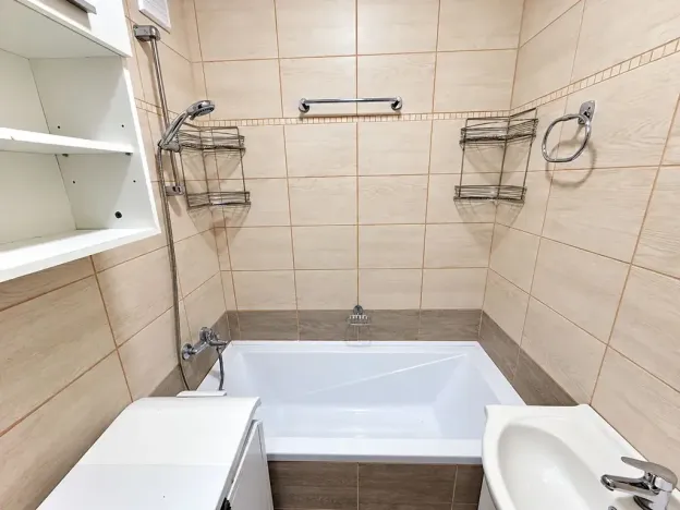 Pronájem bytu 2+1, Kadaň, Chomutovská, 53 m2