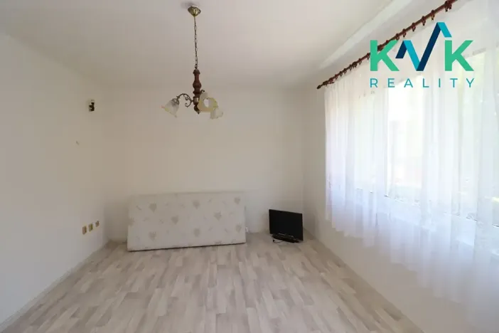 Pronájem bytu 2+1, Ostrov, Mánesova, 58 m2
