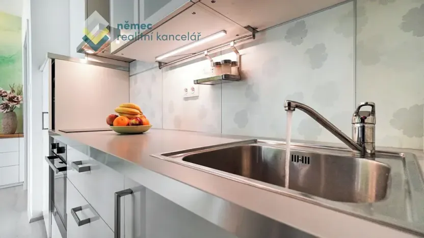 Pronájem bytu 1+kk, Praha - Braník, Na výspě, 31 m2