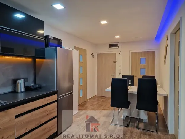 Prodej bytu 4+kk, Praha - Chodov, Novomeského, 69 m2
