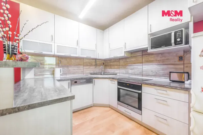 Prodej činžovního domu, Otrokovice - Kvítkovice, tř. Osvobození, 422 m2