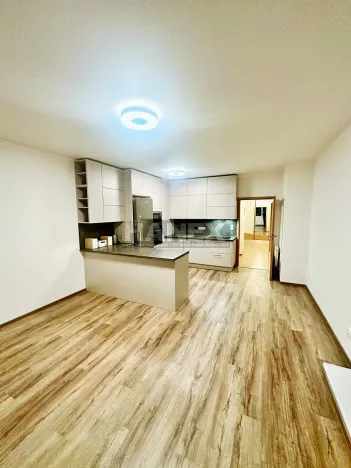 Pronájem bytu 3+kk, Praha - Kyje, Sicherova, 80 m2