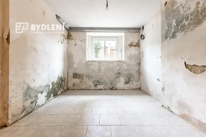 Prodej vícegeneračního domu, Novosedlice, Husova, 360 m2
