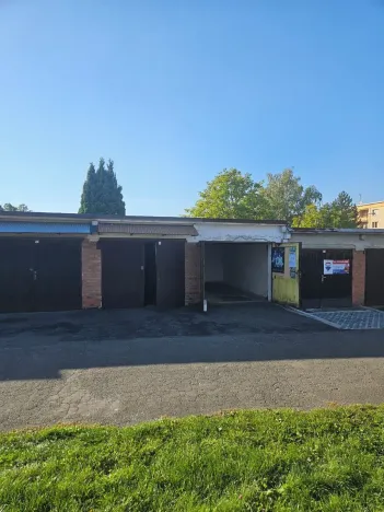 Prodej garáže, Zlín, Broučkova, 18 m2