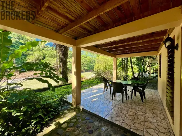 Prodej rodinného domu, La Ceiba, Honduras, 4080 m2