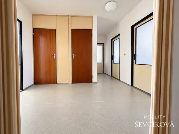 Prodej bytu 4+1, Praha - Bohnice, Řešovská, 79 m2