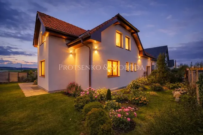 Prodej rodinného domu, Záhoří, 252 m2