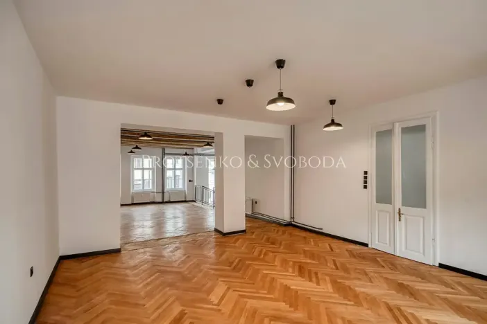 Pronájem obchodního prostoru, Třebíč, Hasskova, 127 m2