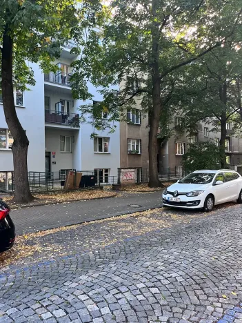 Pronájem bytu 1+kk, Praha - Vršovice, Jakutská, 35 m2