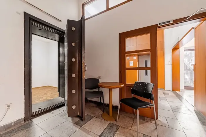 Prodej ubytování, Ostrava, Nádražní, 2444 m2