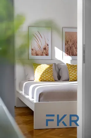 Pronájem bytu 2+kk, Praha - Bubeneč, Šmeralova, 52 m2