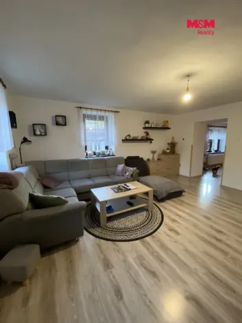 Prodej rodinného domu, Radkovice u Budče, 250 m2