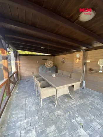 Prodej rodinného domu, Radkovice u Budče, 250 m2