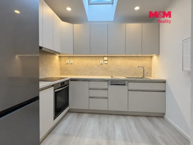 Pronájem bytu 2+1, Kladno, Osvoboz. pol. vězňů, 53 m2