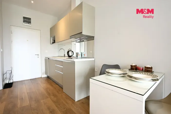 Prodej bytu 1+kk, Přelouč, B. Němcové, 32 m2