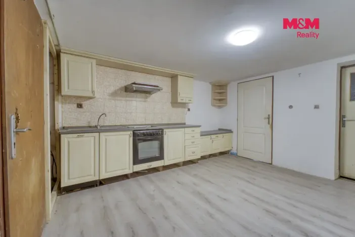 Prodej rodinného domu, Mokrouše, 176 m2
