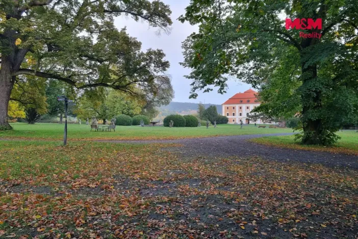 Prodej pozemku pro bydlení, Valeč, 1556 m2