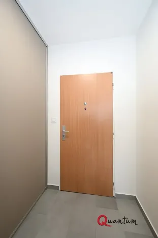 Pronájem bytu 1+kk, Praha - Braník, Údolní, 27 m2