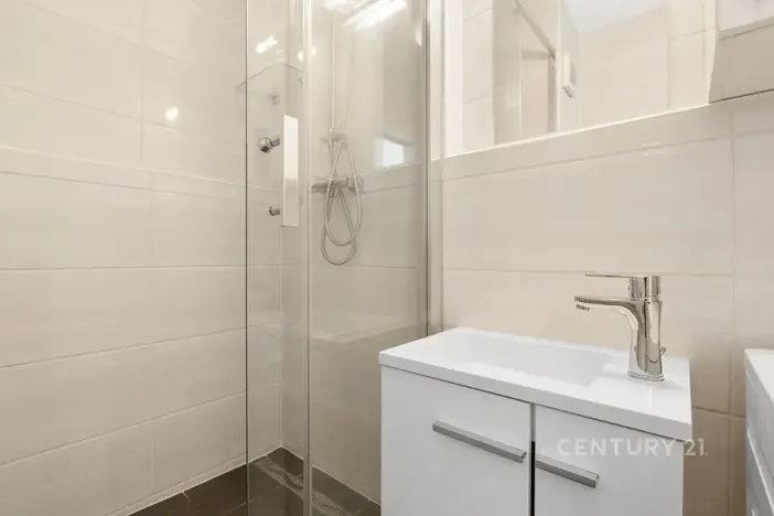 Pronájem bytu 1+kk, Děčín, Pohraniční, 19 m2