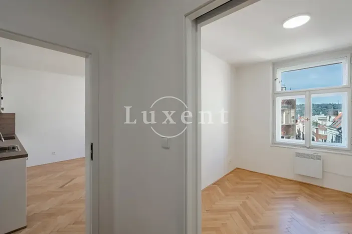 Pronájem bytu 2+kk, Praha - Nové Město, Štěpánská, 42 m2