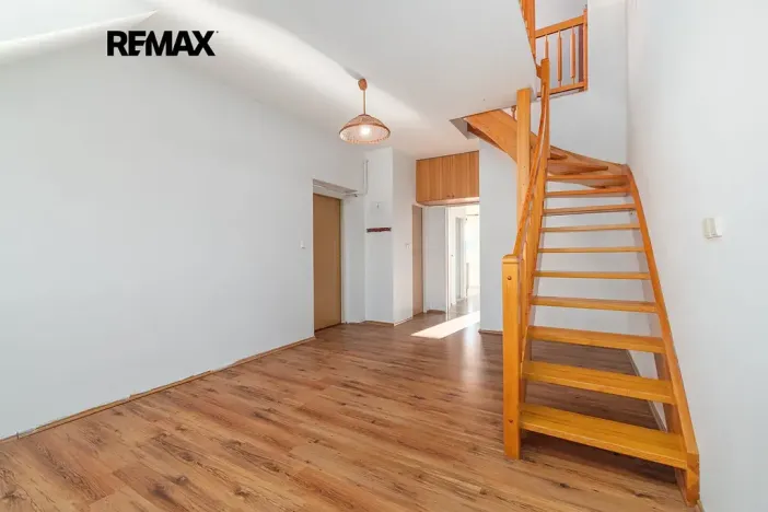 Prodej atypického bytu, Plzeň, Ořechová, 70 m2