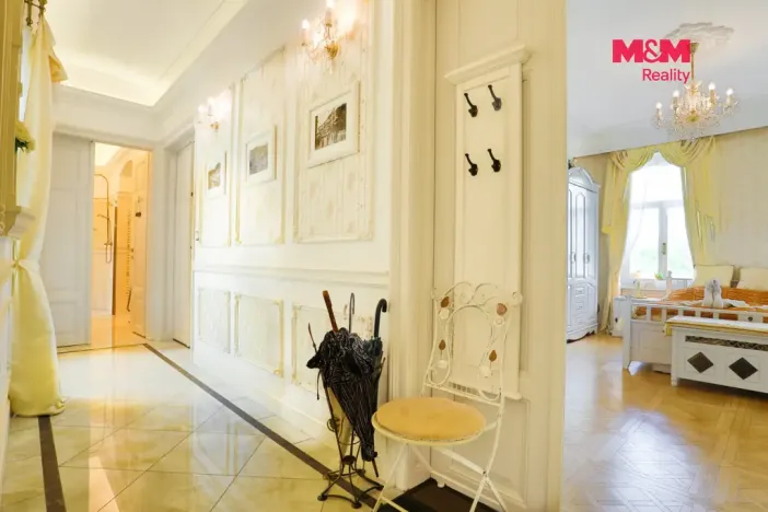 Prodej bytu 3+kk, Karlovy Vary, Zeyerova, 78 m2