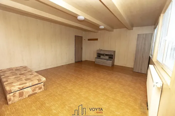Prodej komerční nemovitosti, Obrnice, 600 m2