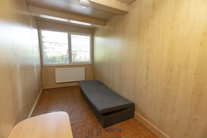 Prodej komerční nemovitosti, Obrnice, 600 m2
