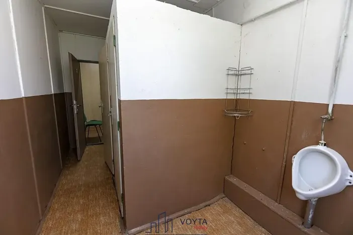 Prodej komerční nemovitosti, Obrnice, 600 m2