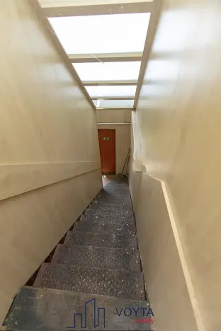 Prodej komerční nemovitosti, Obrnice, 600 m2