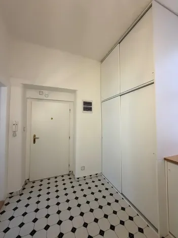 Pronájem bytu 2+kk, Praha - Žižkov, Baranova, 58 m2