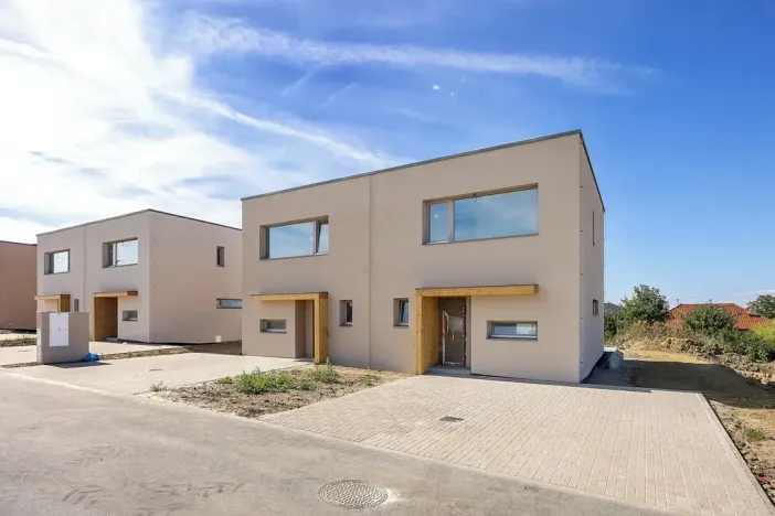 Prodej rodinného domu, Sezemice, Pod Vinicí, 113 m2