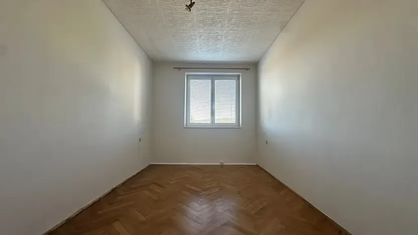 Pronájem bytu 2+1, Bánov, 56 m2