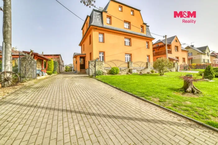 Pronájem bytu 2+kk, Planá, Revoluční, 40 m2