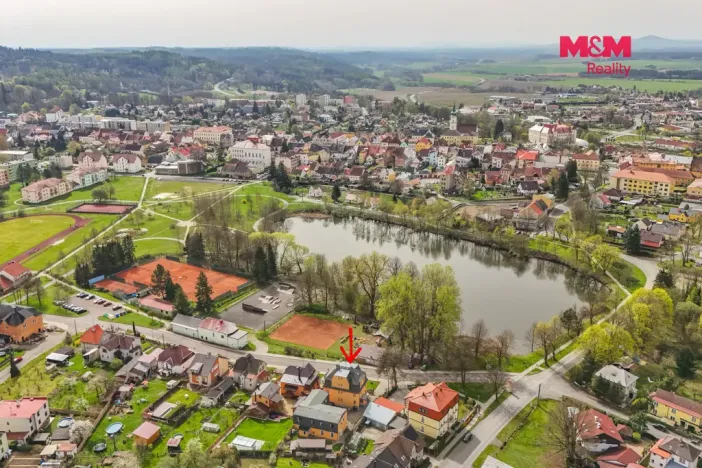 Pronájem bytu 2+kk, Planá, Revoluční, 40 m2
