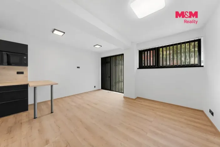 Pronájem bytu 2+kk, Děčín - Děčín I-Děčín, Masarykovo nám., 47 m2