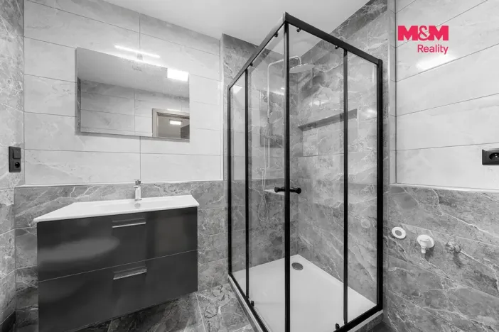 Pronájem bytu 2+kk, Děčín - Děčín I-Děčín, Masarykovo nám., 47 m2