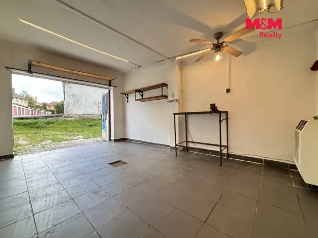Prodej garáže, Jihlava, Evžena Rošického, 21 m2