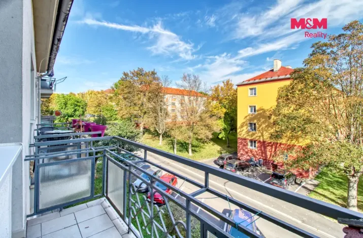 Prodej bytu 3+1, Ostrov, Luční, 89 m2