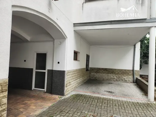 Prodej bytu 3+1, Teplice, U Hadích lázní, 74 m2