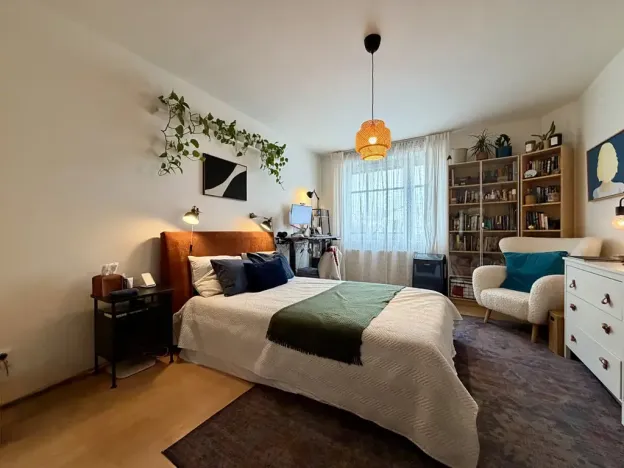 Pronájem bytu 2+kk, Praha - Vinohrady, Velehradská, 48 m2