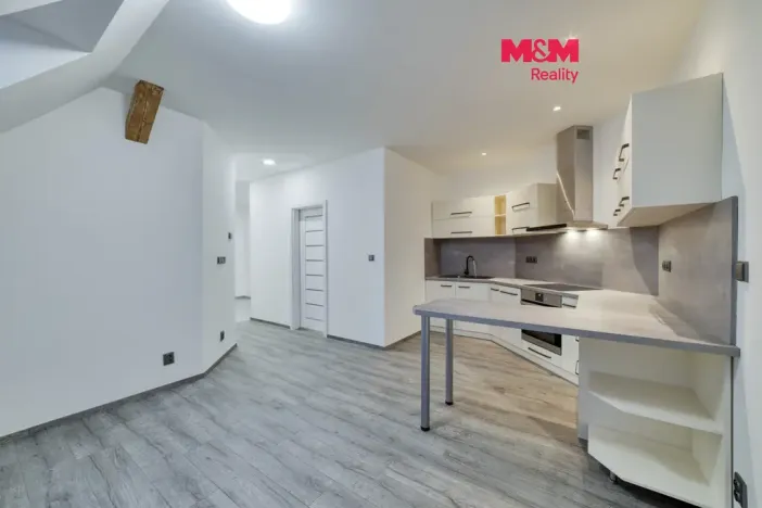 Pronájem bytu 2+kk, Cheb, 26. dubna, 52 m2