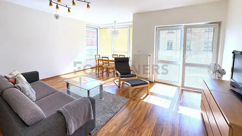 Pronájem bytu 2+kk, Plzeň, Veverkova, 66 m2
