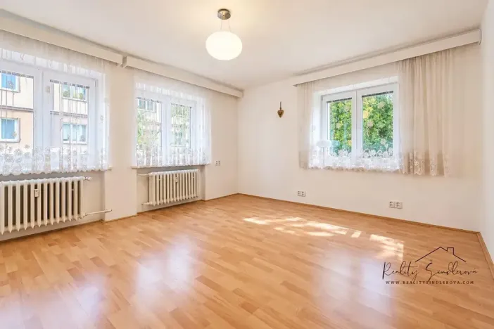 Pronájem bytu 1+1, Přerov, Č. Drahlovského, 45 m2