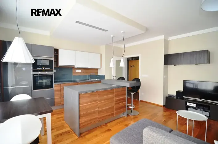Pronájem bytu 2+kk, Praha - Jinonice, Laténská, 68 m2